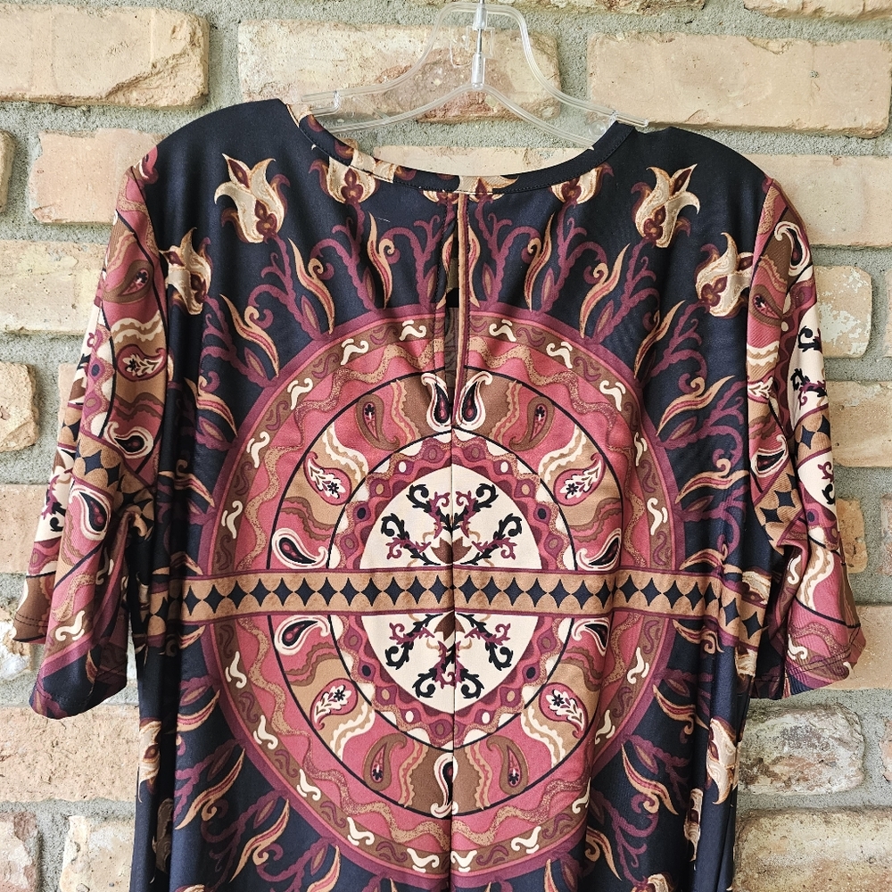 Short Sleeved Medalion Maxi Dress Rust And Black - Picture 12 of 12